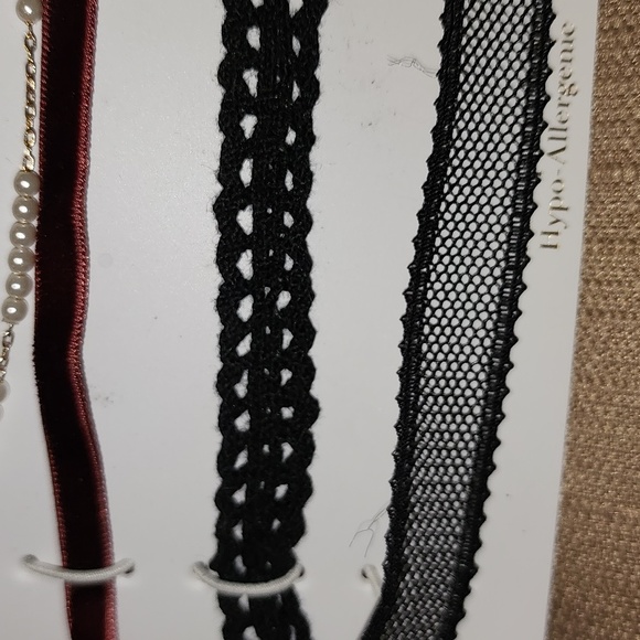 Charming Charlie's 5 piece Choker Set, NWT - Picture 4 of 7